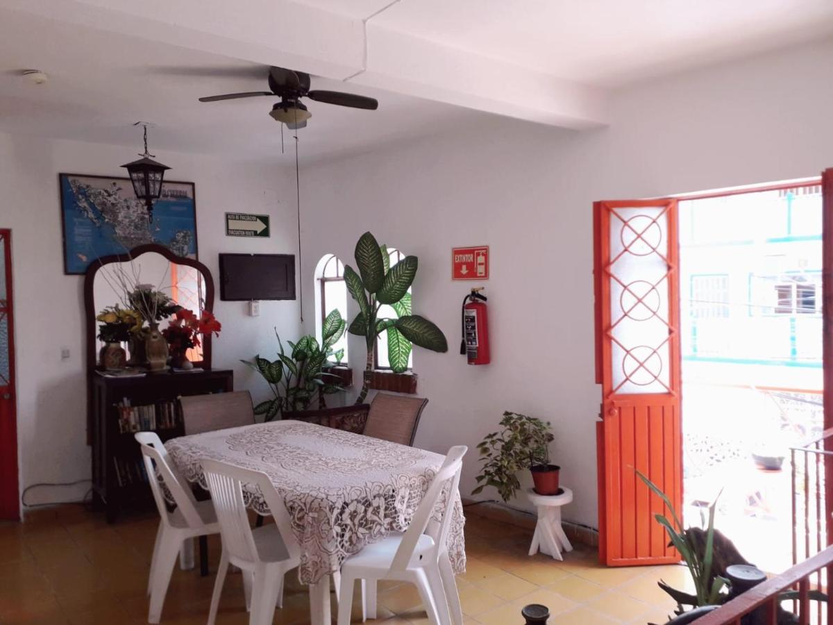 Hotel Ana Liz Puerto Vallarta Bagian luar foto